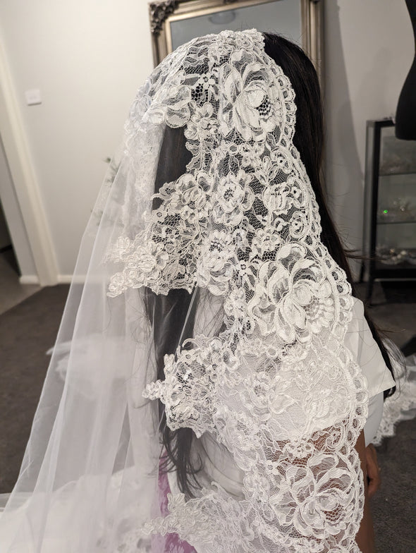 EMMA - Alencon/French lace Mantilla Wedding Veil, Cathedral Alencon/French lace Mantilla Wedding Veil,  1 tier cathedral Mantilla Lace Veil,Lace Mantilla Bridal Veil in Cathedral (Copy)