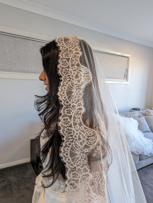 Harper - Alencon/French lace Mantilla Wedding Veil, Cathedral Alencon/French lace Mantilla Wedding Veil,  1 tier cathedral Mantilla Lace Veil,Lace Mantilla Bridal Veil in Cathedral (Copy)