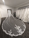 Wedding Veil with floral lace and 3D Petals