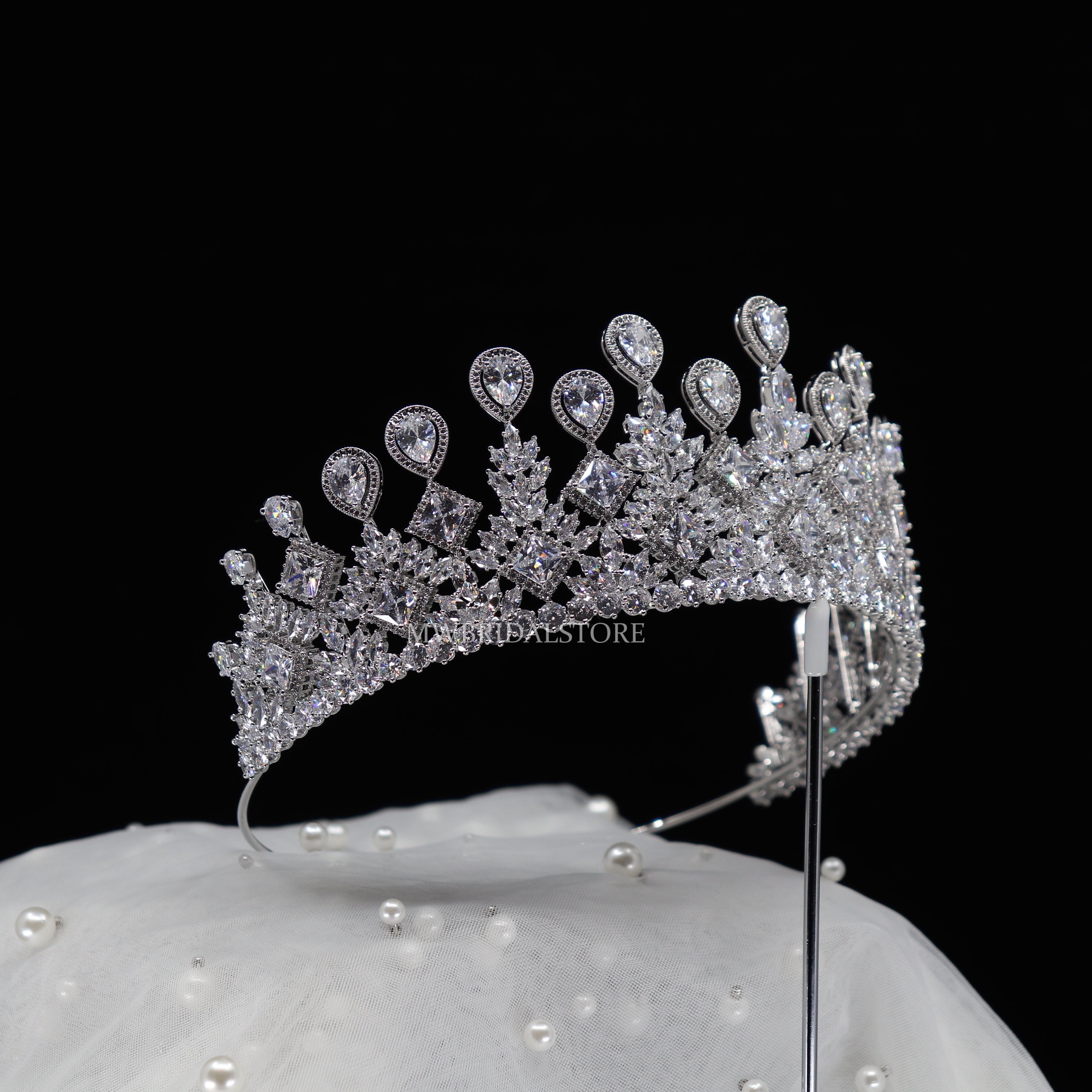 Silver princess crown deals