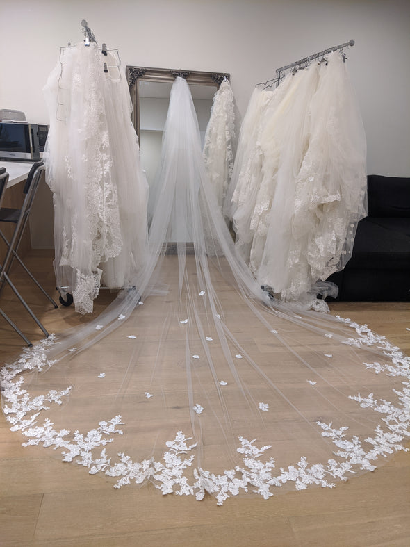 Lace Wedding veil, Vintage lace Wedding Veil, Floral Cathedral Veil, Floral Lace Cathedral Length Veil, Chapel Wedding Veil,Lace Chapel Length Veil - KEZIA
