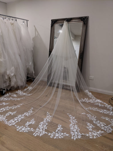 Ready to Ship Veil (Rush Order) - 3D Floral Lace Wedding Cathedral Veil, Royal Cathedral Length Flower Wedding Veil, Two Tier Floral Lace Veil, 3/5/7/10 meter Ivory Veil, Cathedral lace Veil ALEXIS