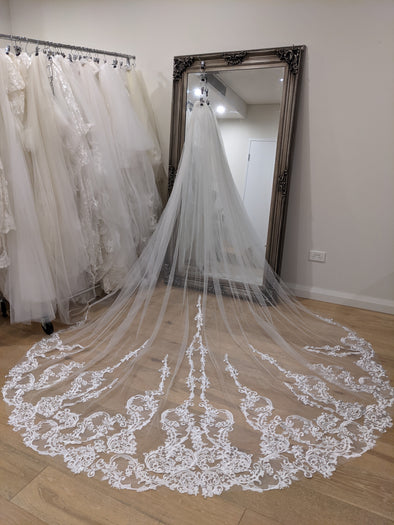 Ready to Ship Veil (Rush Order)- Cathedral veil Wedding Bridal Veil Ivory,Lace Wedding Cathedral Veil, Royal Cathedral Length Wedding Veil, 5 meter Ivory Veil, Cathedral lace Veil - ROSIE
