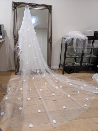 3D Flower Petal Veil, flower petal veil, Veil with 3D Flowers, Two Tier Cathedral Floral Veil, Scattered Floral Applique Veil, Cathedral Floral Veil - BREIGH