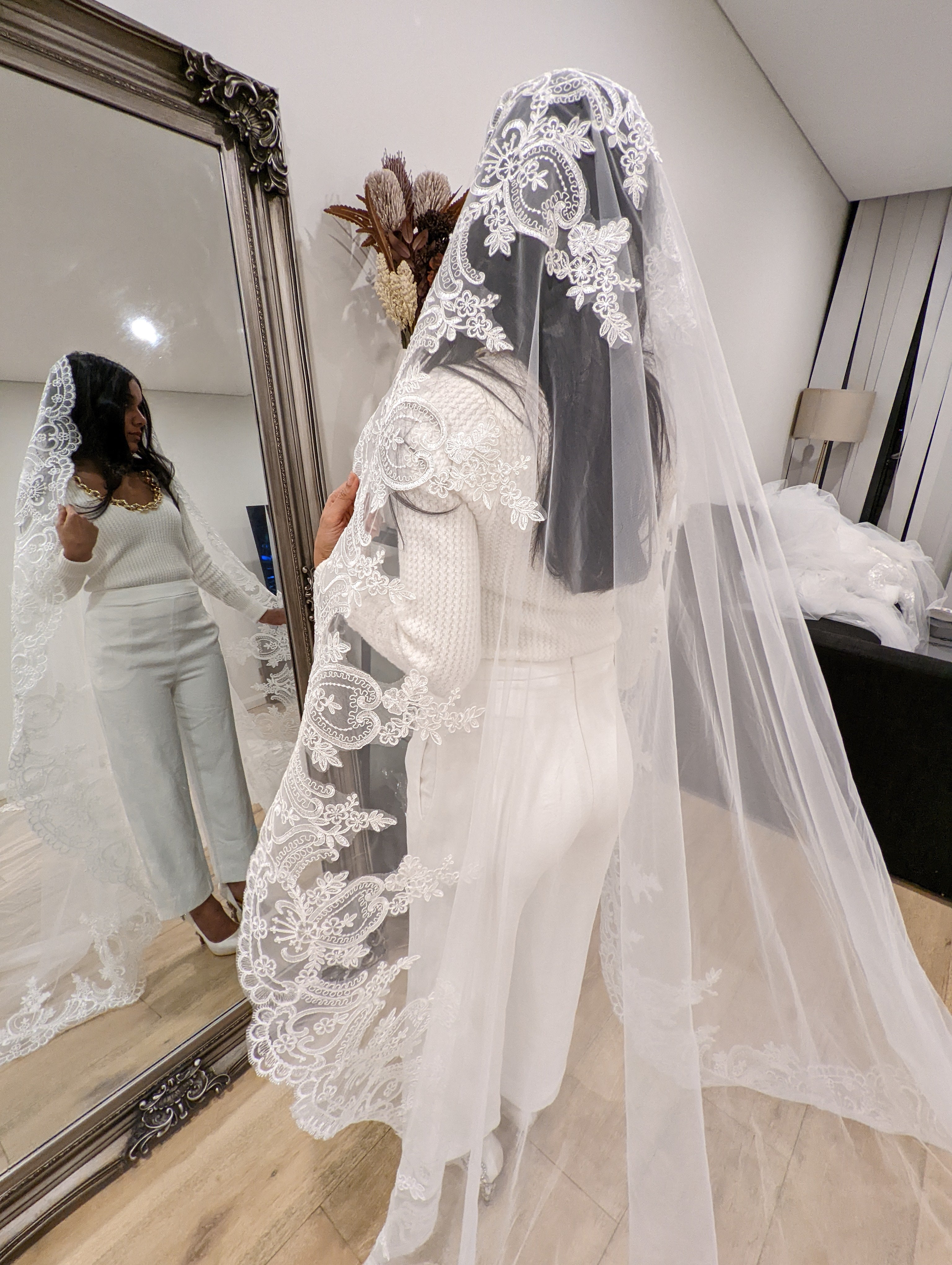 Mantilla Veil Embroidery, One Tier Veil, Cathedral Wedding Veil