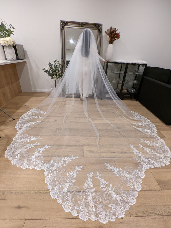 PARIS - Scalloped Lace Wedding Cathedral Veil, Royal Cathedral Length Wedding Veil, Leafy Lace Veil with Clear sequins, Sequined Lace Veil, Cathedral lace Veil